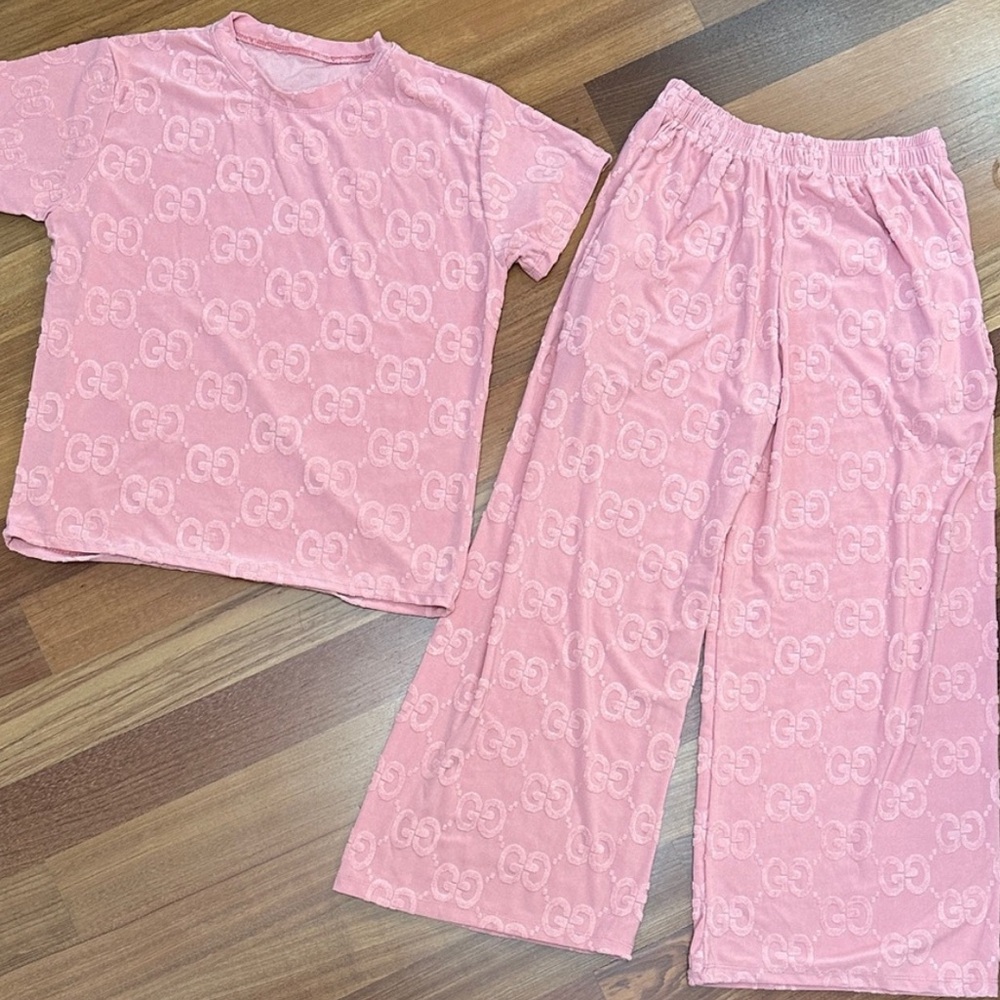 Gucci Pink Women's Set